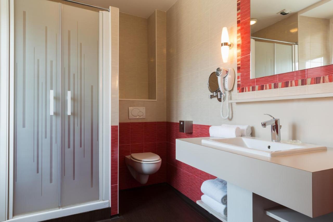 Domaine Le Martinet, The Originals Relais Hotel Bouin  Luaran gambar